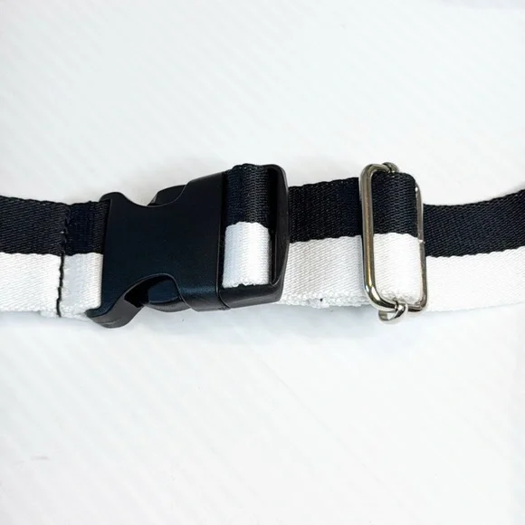 Brighton Endless Love Belt Bag - NWT - Picture 7 of 11